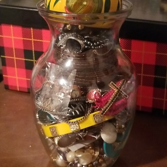 Jewelry - Jar of jewelry #26